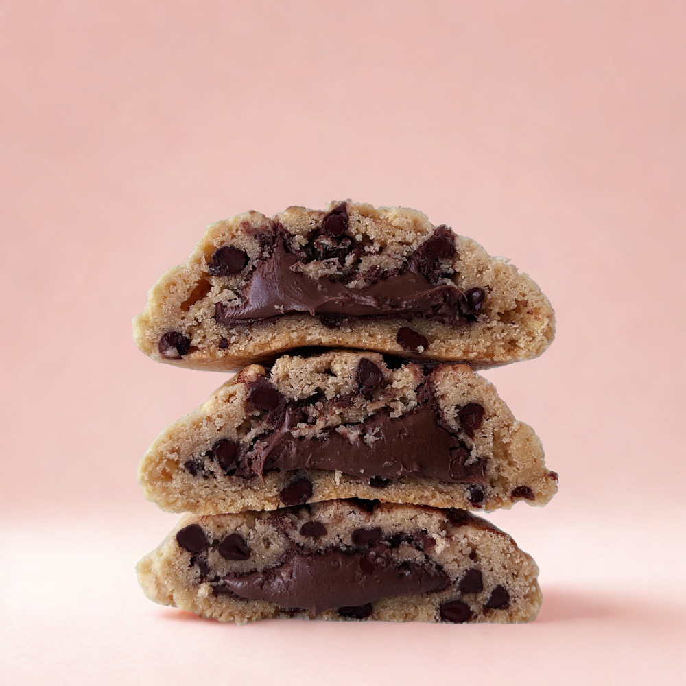 cookie nutella avec un coeur fondant au nutella et des pépites de chocolat